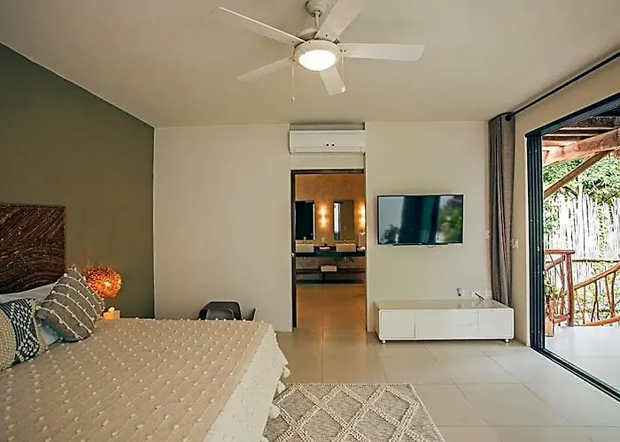 Orchid House Jungle Hotel 5*